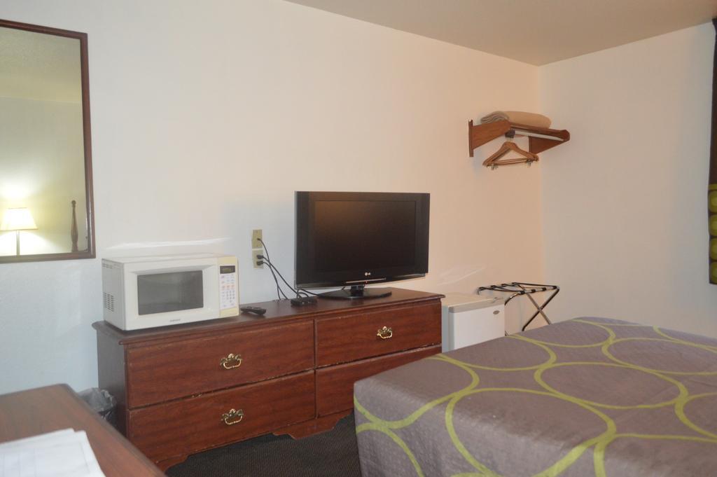American Elite Inn Hazard Bagian luar foto