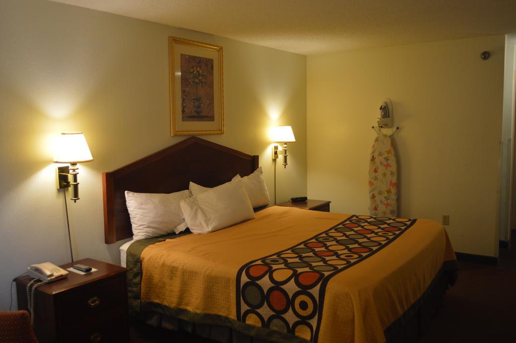 American Elite Inn Hazard Bagian luar foto
