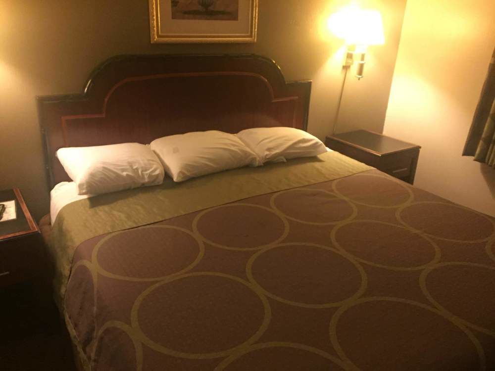 American Elite Inn Hazard Bagian luar foto