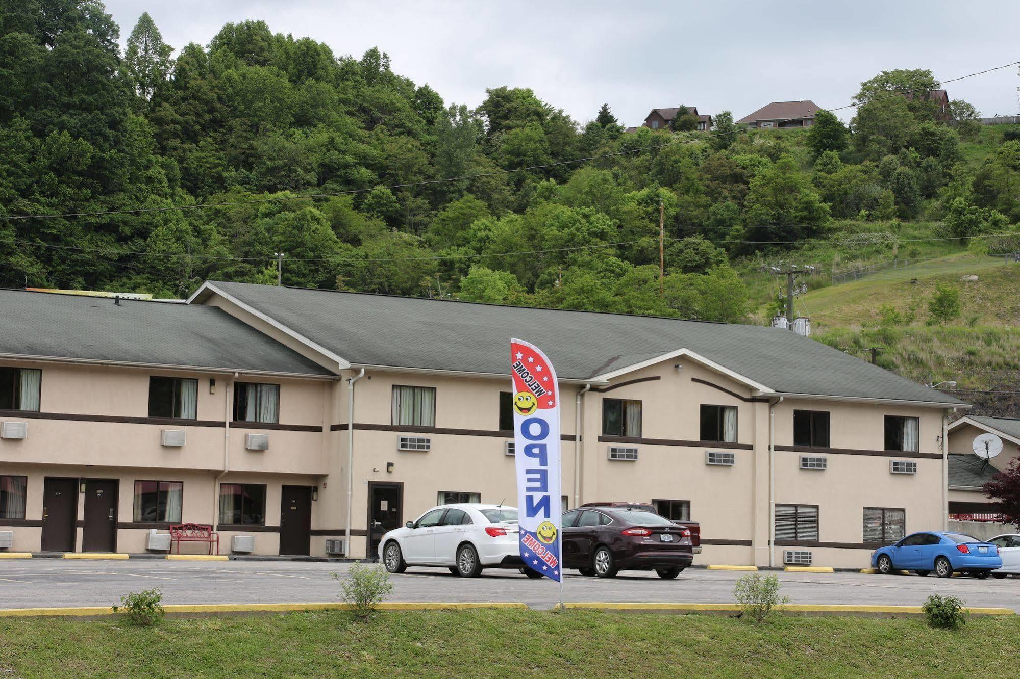 American Elite Inn Hazard Bagian luar foto
