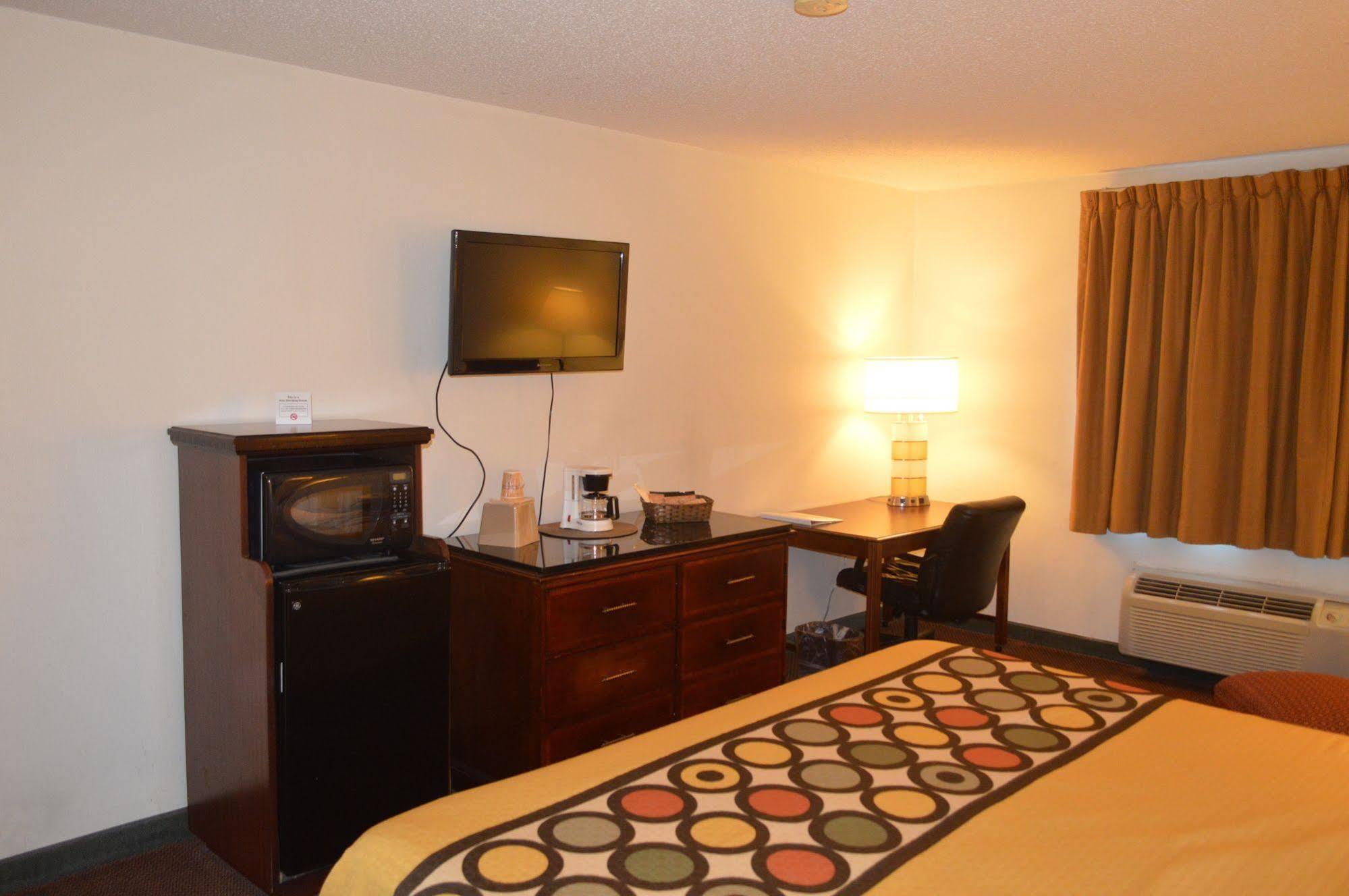 American Elite Inn Hazard Bagian luar foto